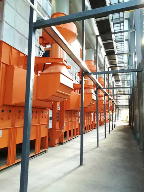 我公司正在建設之中的日產420噸低溫循環(huán)烘干生產線